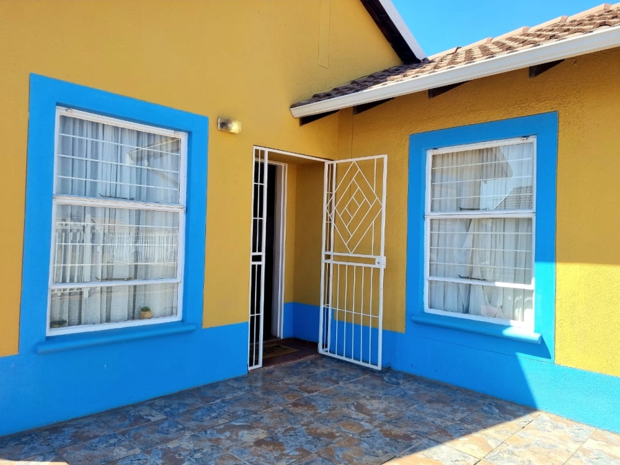 3 Bedroom Property for Sale in Kimberley Rural Northern Cape